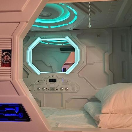 Hostel Aria Capsule Chişinǎu Buitenkant foto