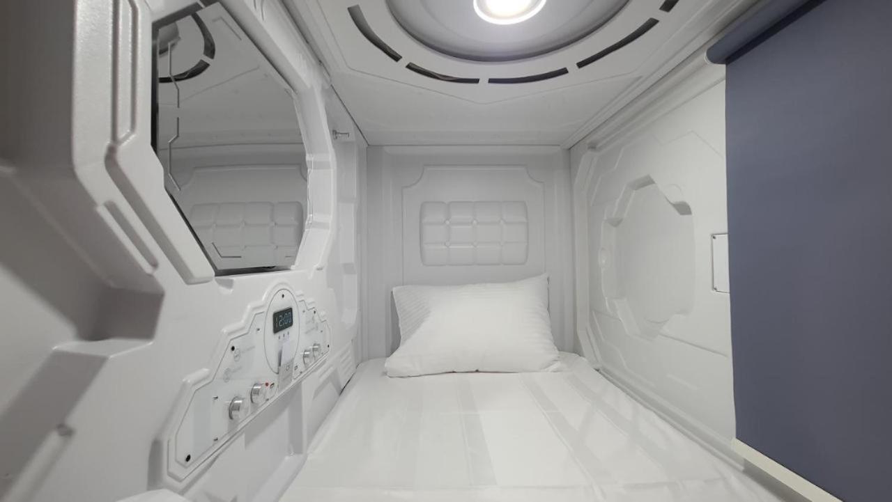 Hostel Aria Capsule Chişinǎu Buitenkant foto