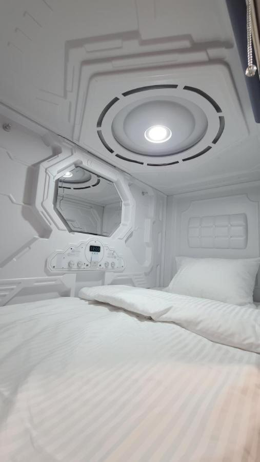 Hostel Aria Capsule Chişinǎu Buitenkant foto